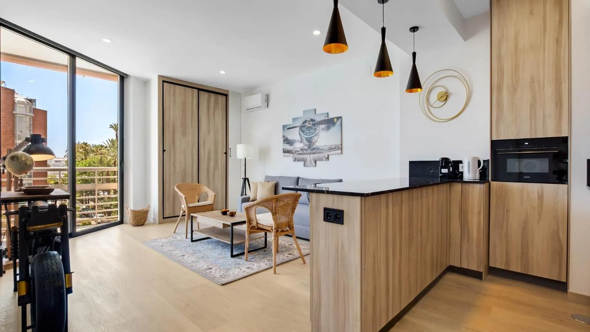 Apartment In Torremolinos Near Beach