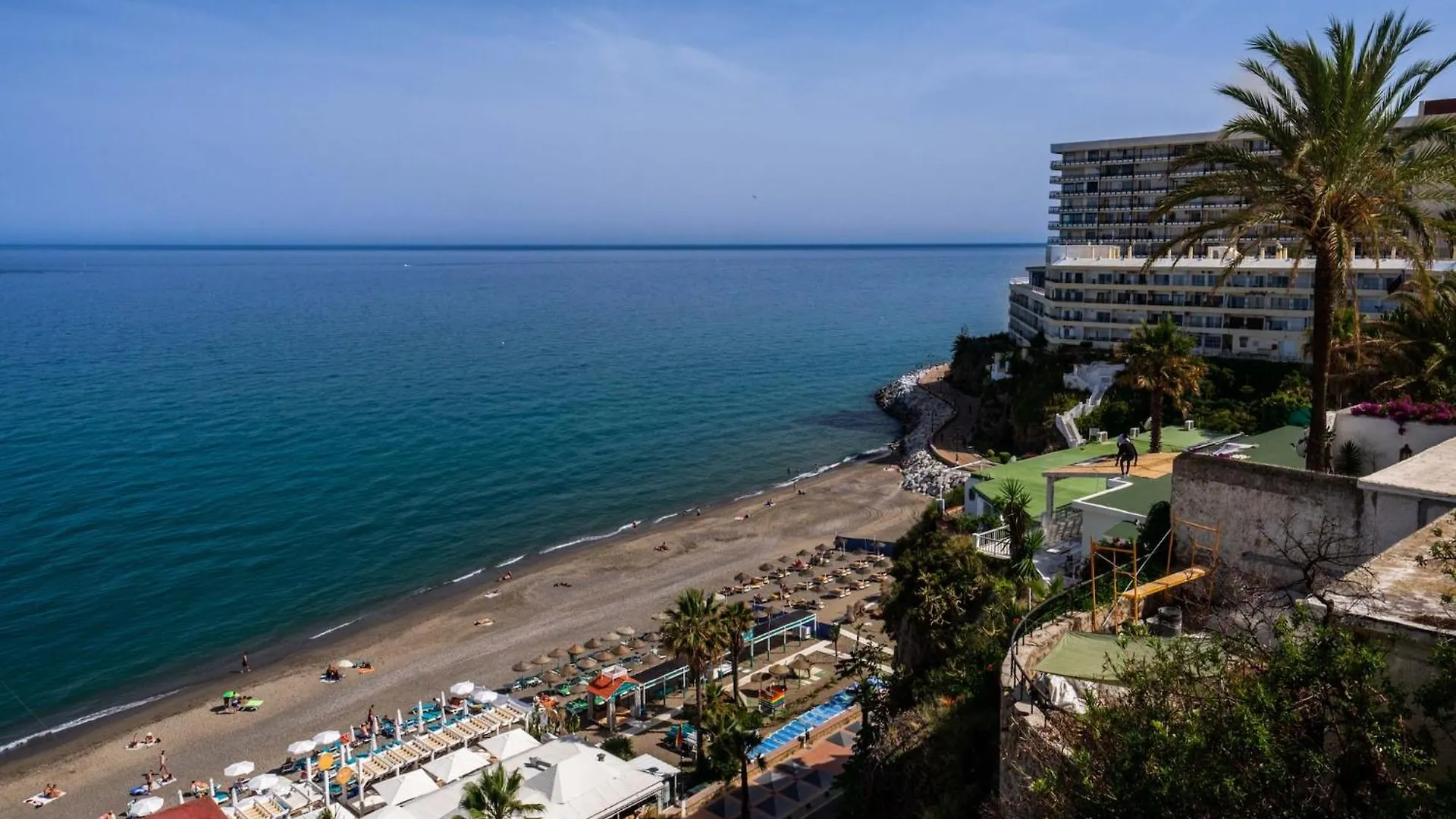 Apartment In Torremolinos Near Beach